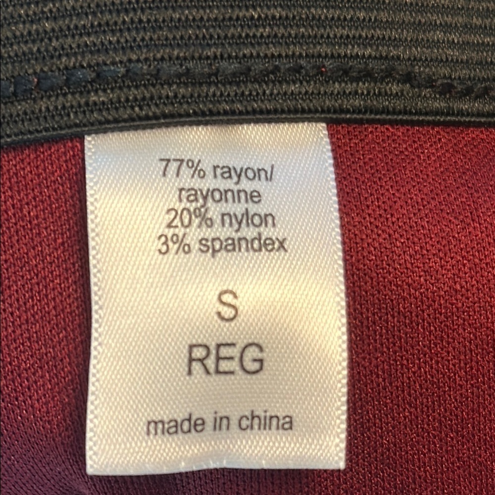Maurices Maroon Jeggings Form-Fitting Stretch View 2
